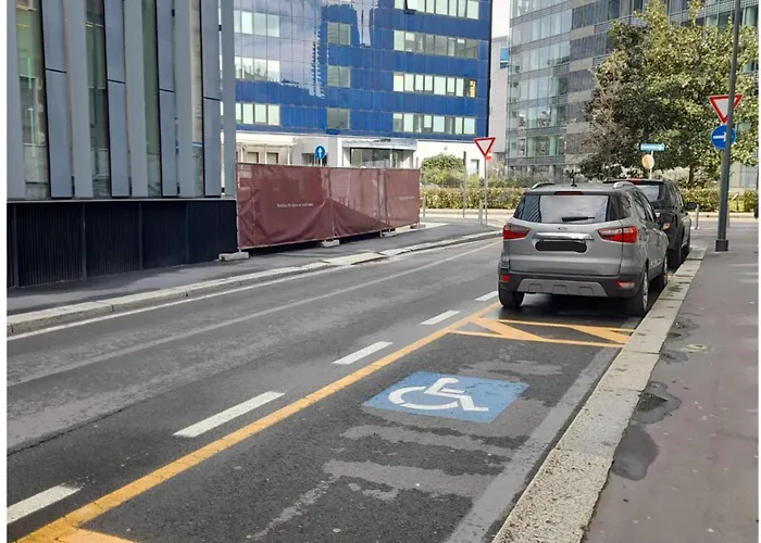 Bilocale Moderno Isola-garibaldi, 4 Posti, Wifi Veloce, Metro A 2 Minuti Apartament *