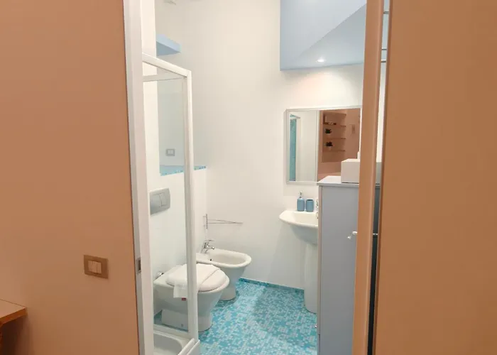 Appartement Center In Shopping And Living Area With Ac, Wifi, Steps From M1 And Airport And Fiera Link *