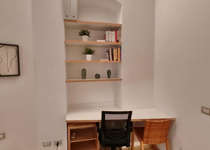 Center In Shopping And Living Area With Ac, Wifi, Steps From M1 And Airport And Fiera Link 公寓 米兰