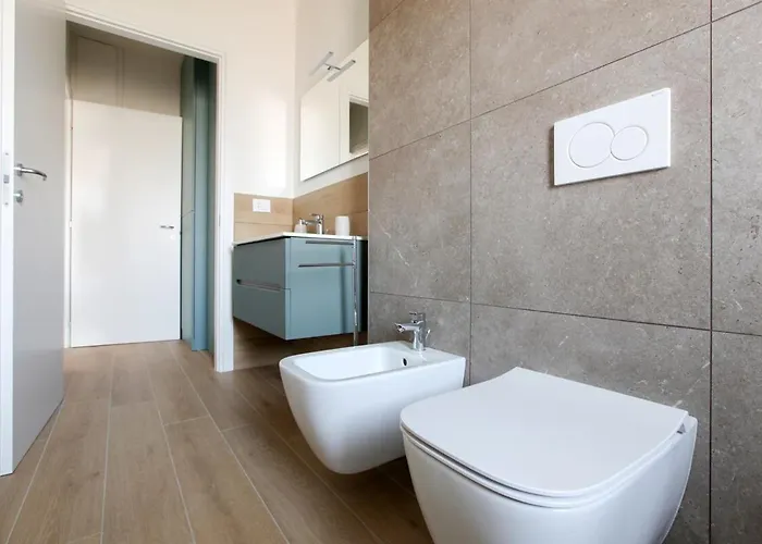 Elegante A 300 M Dalla Metro Zara Apartmán *