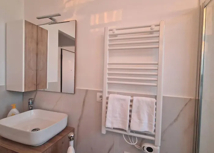 Cozy Flat In Famagosta Area Near Unipol Forum Di Assago Apartmán *