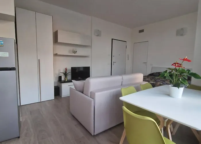 Cozy Flat In Famagosta Area Near Unipol Forum Di Assago *