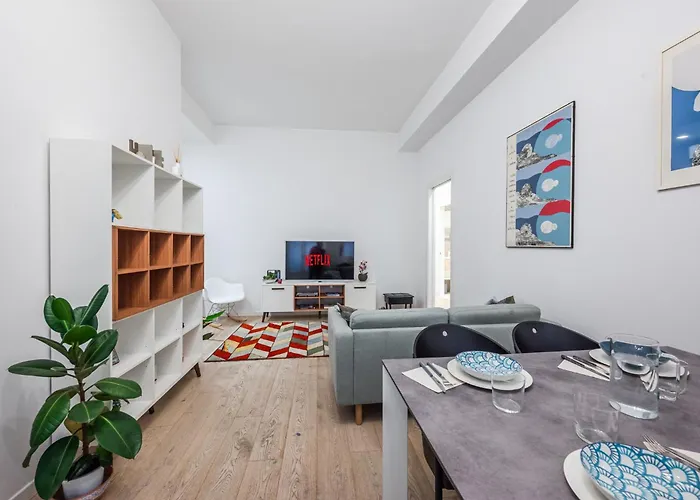 2 Min Metro - Modern Design In Porta Venezia *