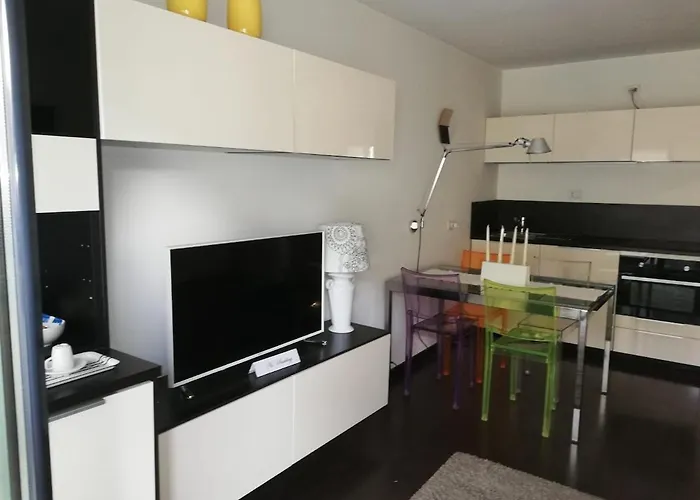 Delightful Two-room In Brera