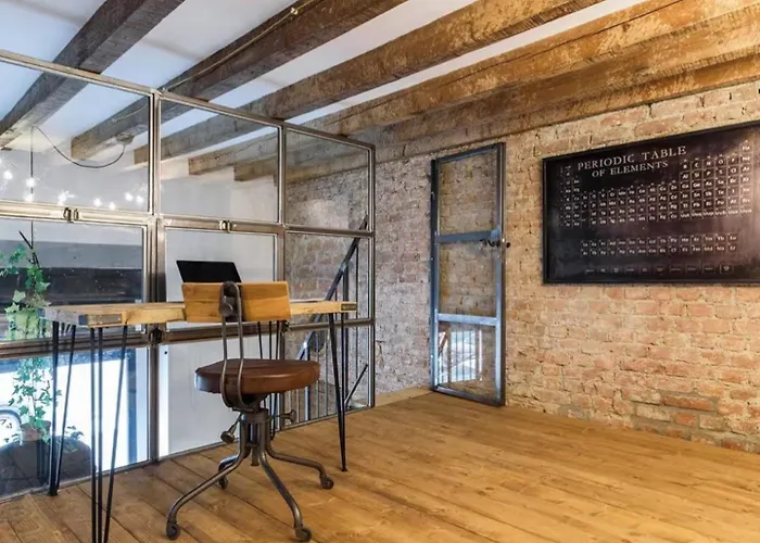 Delightful Loft A Few Steps From Isola דירה