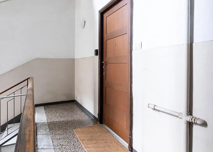 Appartamento Certosa Enchanting With Balcony - Collection
