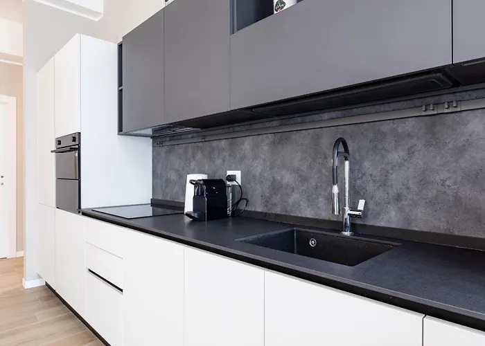 Certosa Enchanting With Balcony - Collection Apartmán