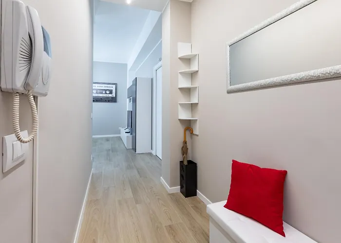 Apartamento Certosa Enchanting With Balcony - Collection *