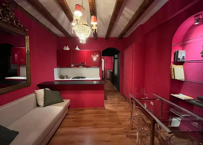 La Vie En Rouge - Porta Venezia Apartmán