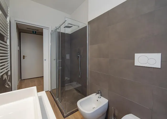 & Modern Porta Vittoria-duomo By Rentopolis شقة