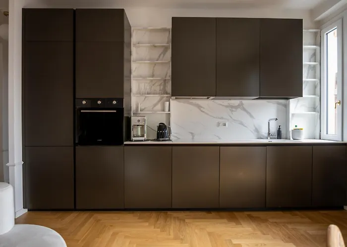 La Casa Di Gylda - San Siro 2br Design - Walk To Stadium & M5 Milaan