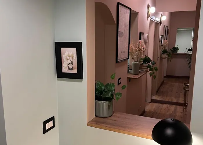 Charme And Cozy 3 Km Away From Duomo *