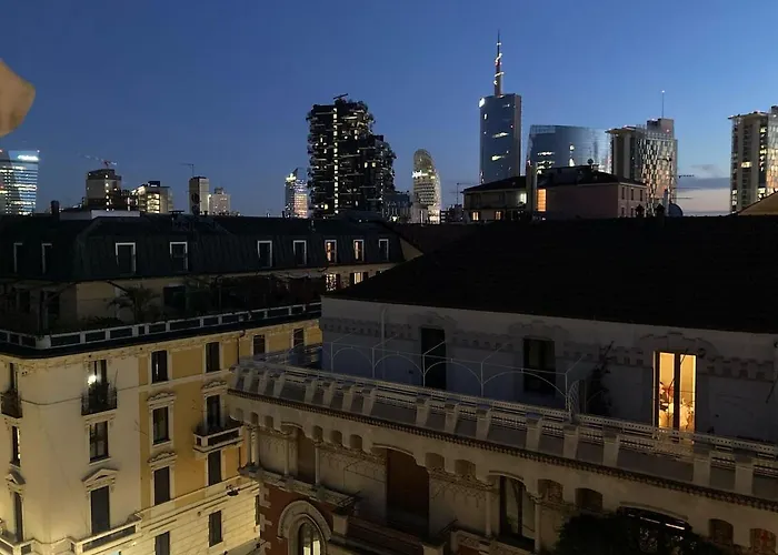 Skyline Isola * ミラノ