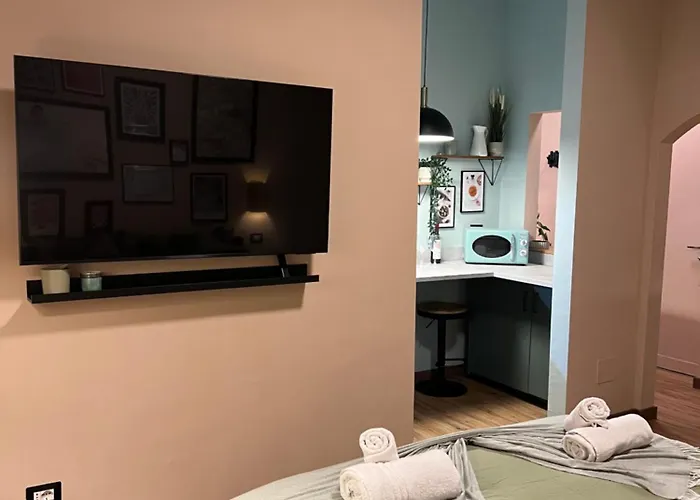 Charme And Cozy 3 Km Away From Duomo Appartement