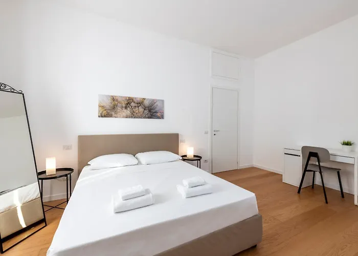 Stayeasy Fondazione Prada 3p - Center In 15 Mins *