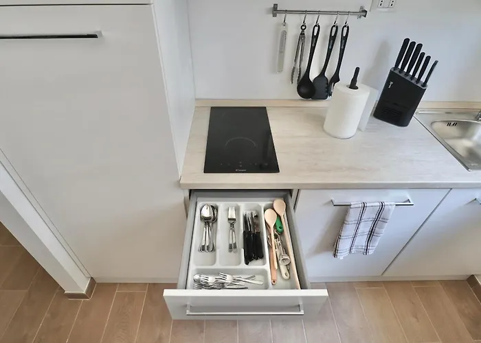 Olive - Duomo, Navigli, * Milan