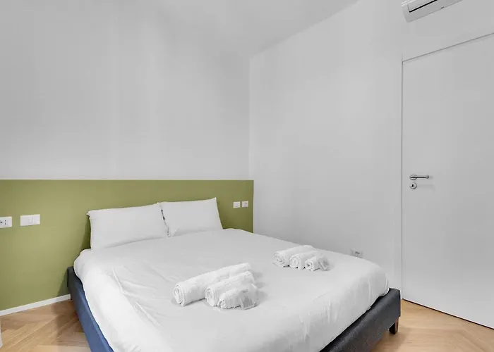 Apartment Stazione Moderno Milan