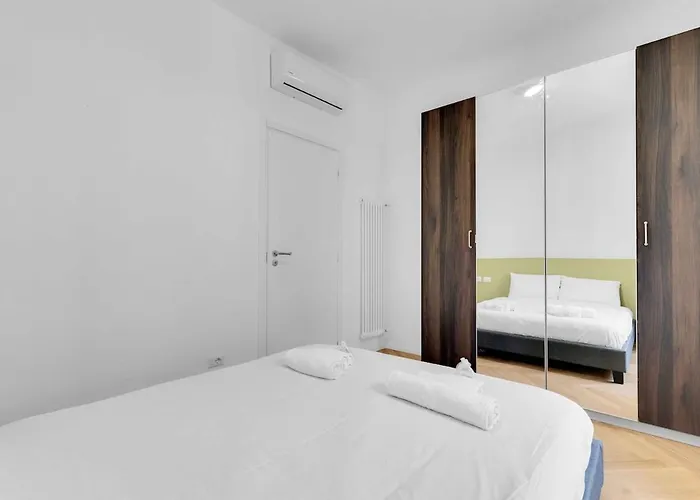 Stazione Moderno Apartment