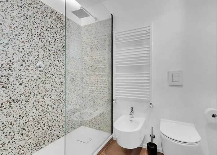 Stazione Moderno Apartment *