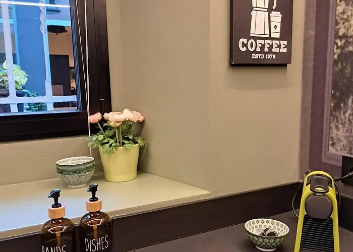 Tree House - Stylish Loft In The Heart Of 밀라노