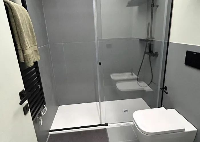 Tree House - Stylish Loft In The Heart Of 아파트 *