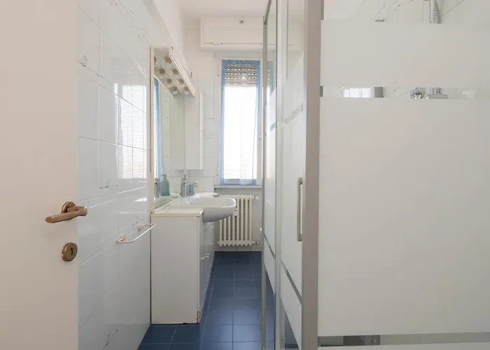 Xenia - Newly Renovated *