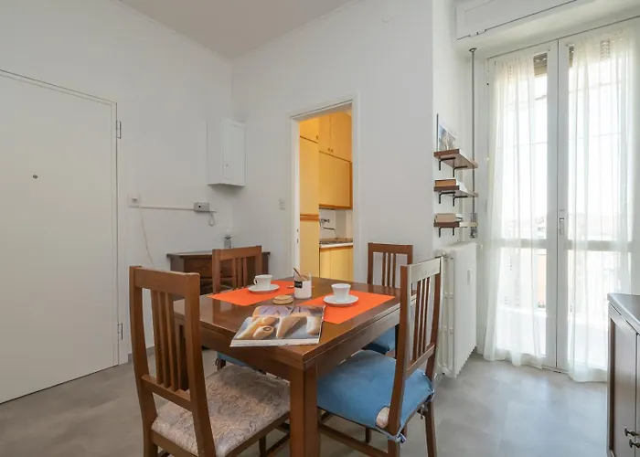 Xenia - Newly Renovated Apartment