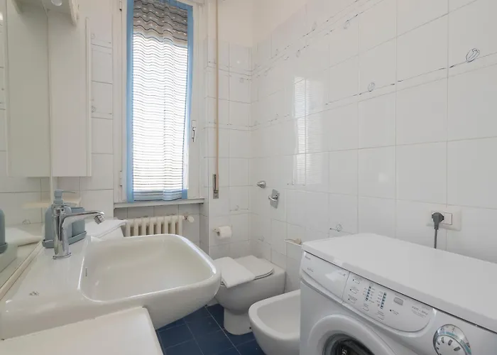 Xenia - Newly Renovated *