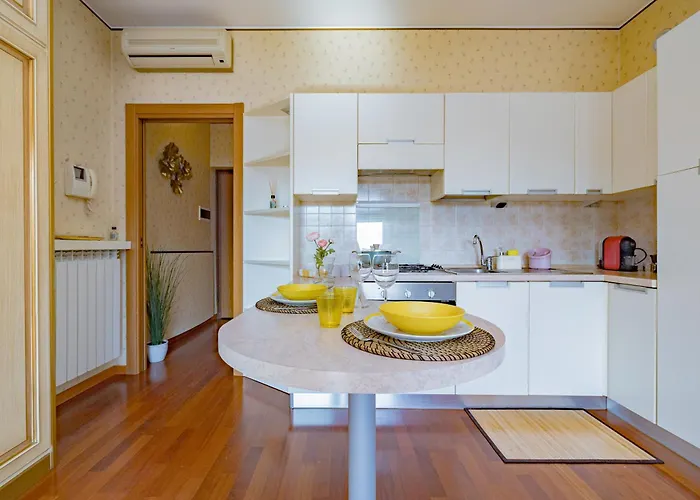 Porta Romana Di Charme Apartment *