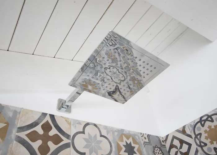 Penthouse With Patio & 2 Baths, 10 Min To Duomo Milano