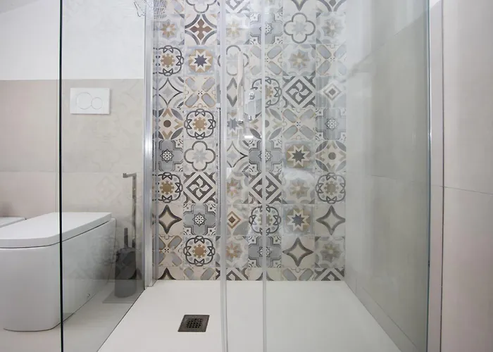Penthouse With Patio & 2 Baths, 10 Min To Duomo *