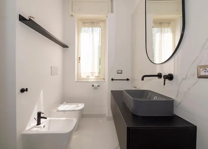 شقة Big Close To Bocconi / Humanitas / Ieo