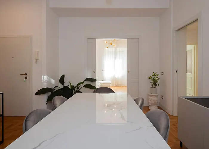 شقة Big Close To Bocconi / Humanitas / Ieo