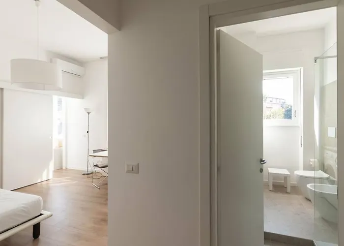Youhosty - Garibaldi72 Apartment