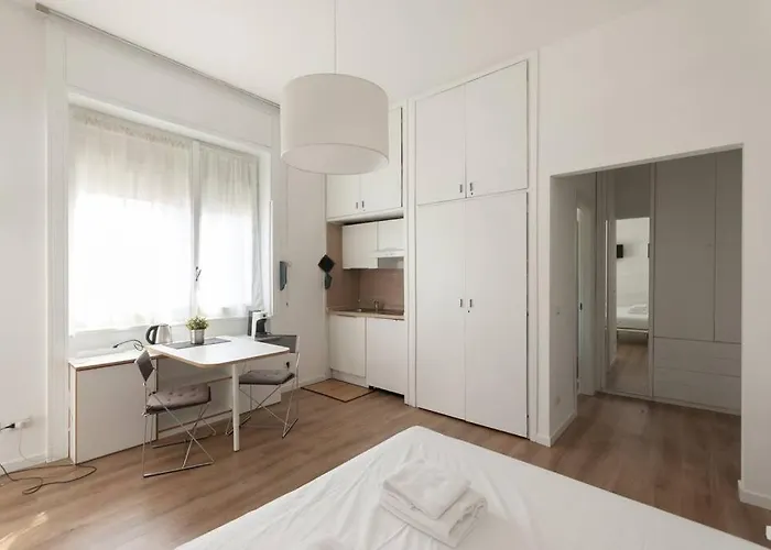 Youhosty - Garibaldi72 Apartment