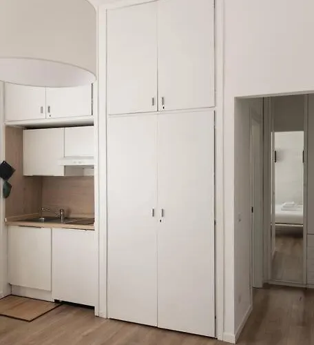 Youhosty - Garibaldi72 Apartment *
