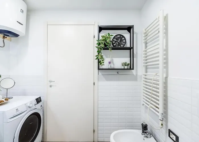 2 Minutes From Station-exclusive Open Space