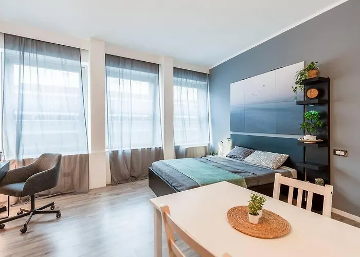 2 Minutes From Station-exclusive Open Space