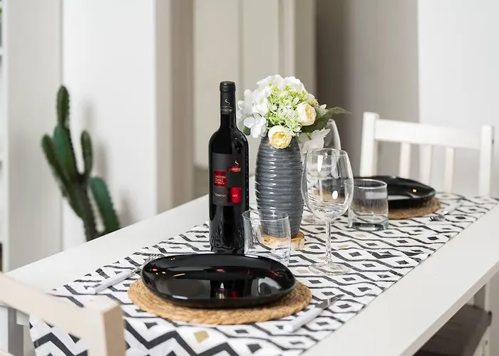 2 Minutes From Station-exclusive Open Space Lägenhet