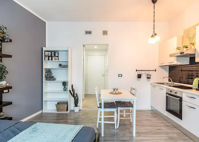 2 Minutes From Station-exclusive Open Space Lägenhet *