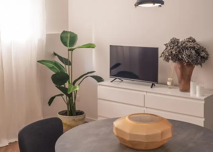 Monti Design R&r Apartament *