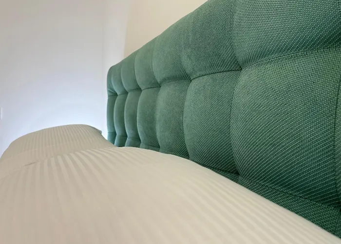 Mila By The Blue Twins * Milano