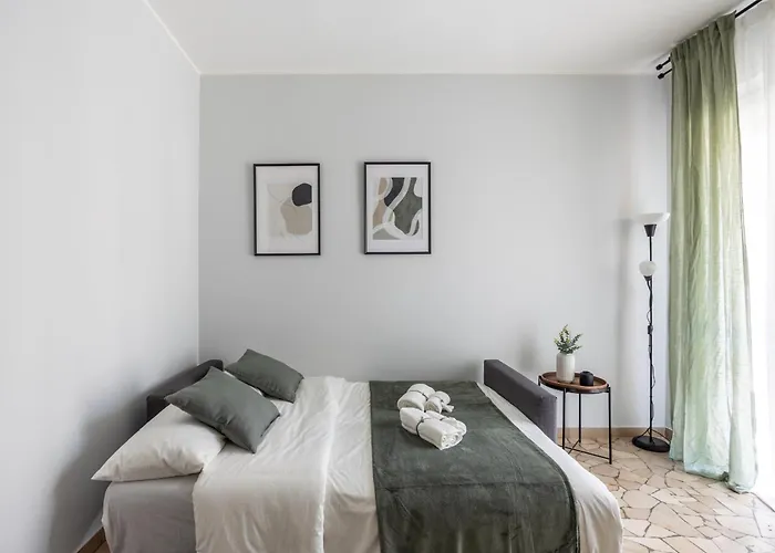 8 Min Dalla Metro Casa Elegante Con Netflix E Wifi מילאנו