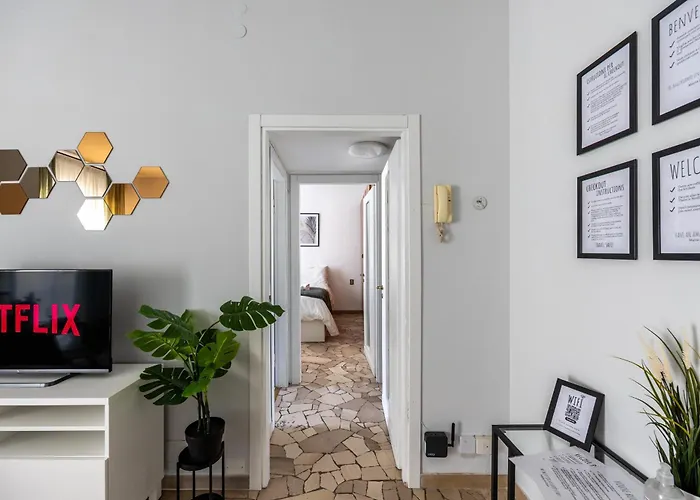 8 Min Dalla Metro Casa Elegante Con Netflix E Wifi