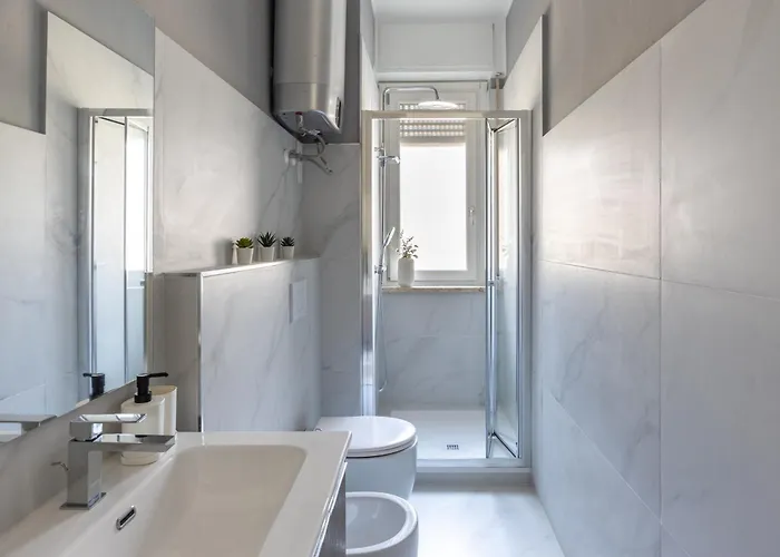 8 Min Dalla Metro Casa Elegante Con Netflix E Wifi דירה מילאנו