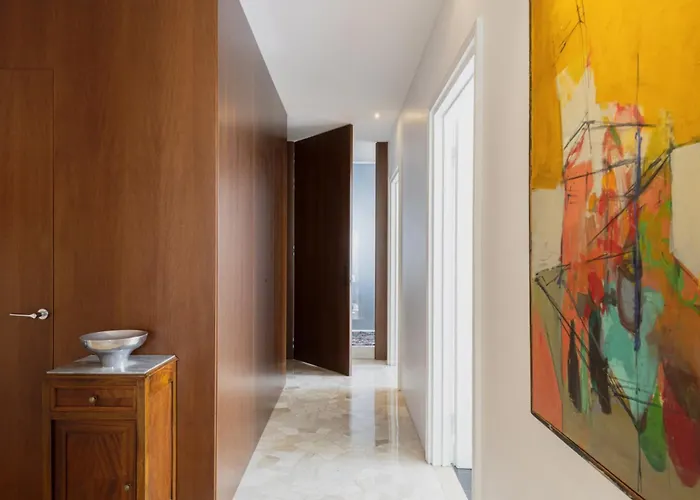 Easylife - - Schiaparelli 2 - * Милан