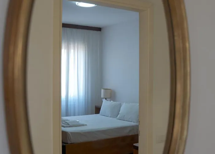 Apartment L'arche Comfort&relax - Old Style House Milan