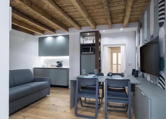 Easylife - - Castaldi 26 P1s - Porta Venezia * Milán