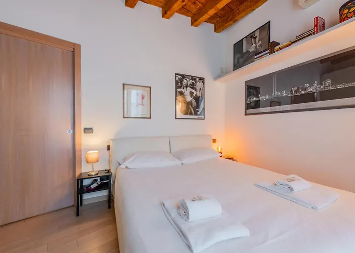 Easytopstay - Crocetta Modern Flat Appartement *