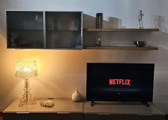 아파트 Nolo93-quiet Design Attic In Nolo, Metro In Front, 10 Min Duomo 밀라노